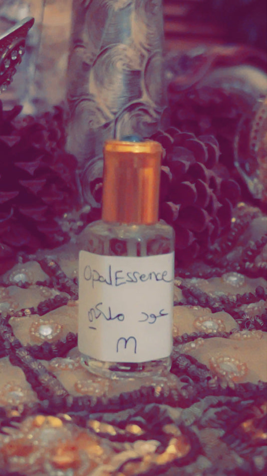 Oud Malaki.       عود ملكي