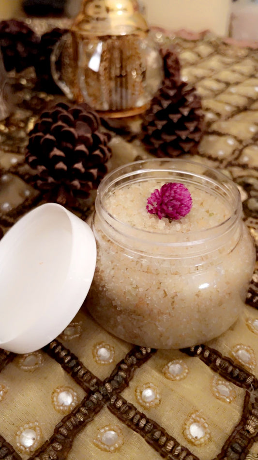 Arabian night natural exfoliating scrub مسك عربي